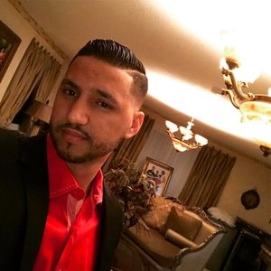 Meet your Posher, Lazaro